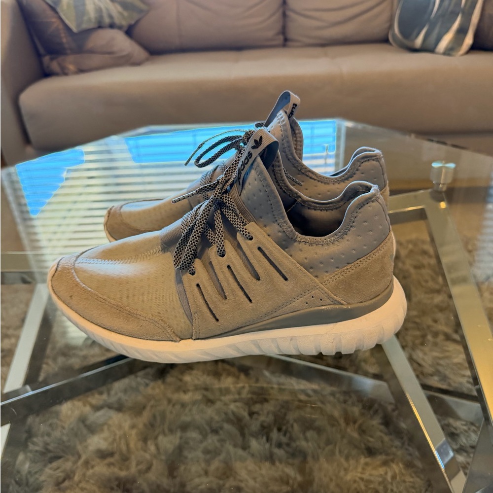 Size 8.5 - Adidas Tubular Radial Light Grey